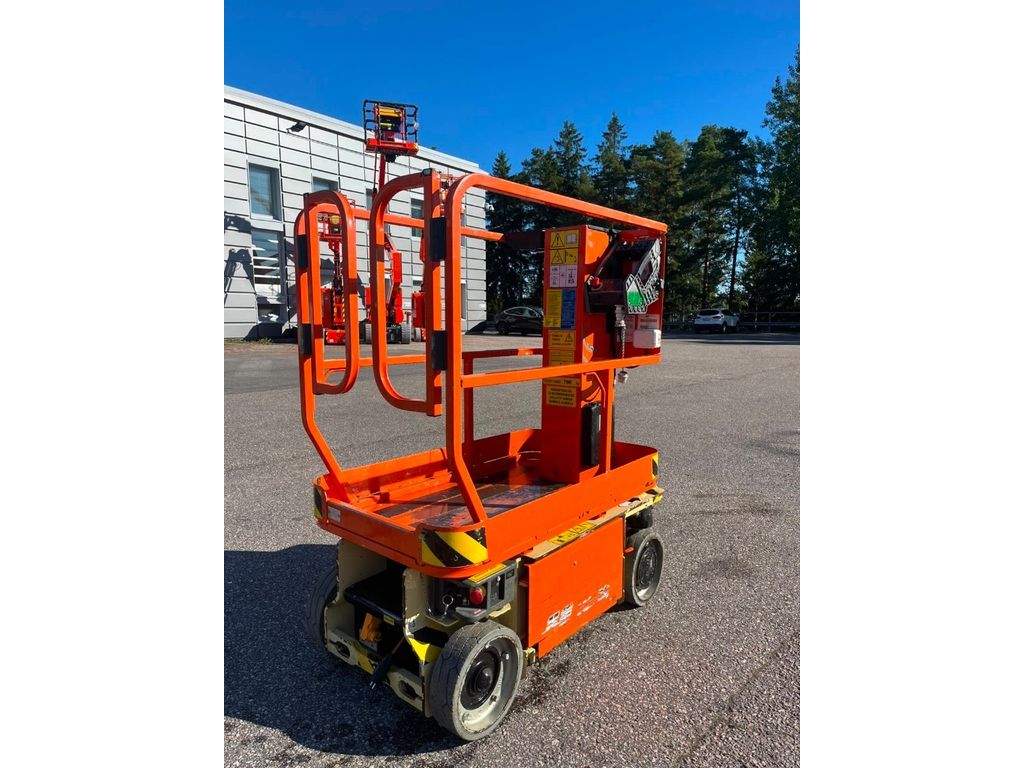 jlg-1230-es,0802cd62.jpg