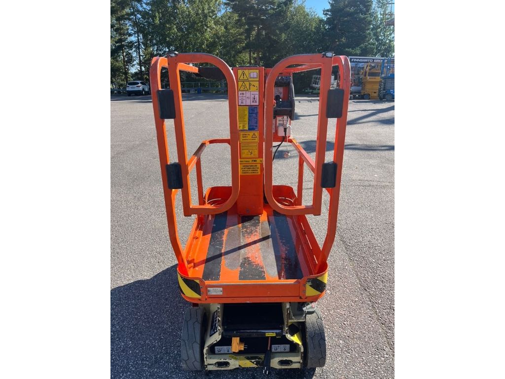 jlg-1230-es,5c596f20.jpg