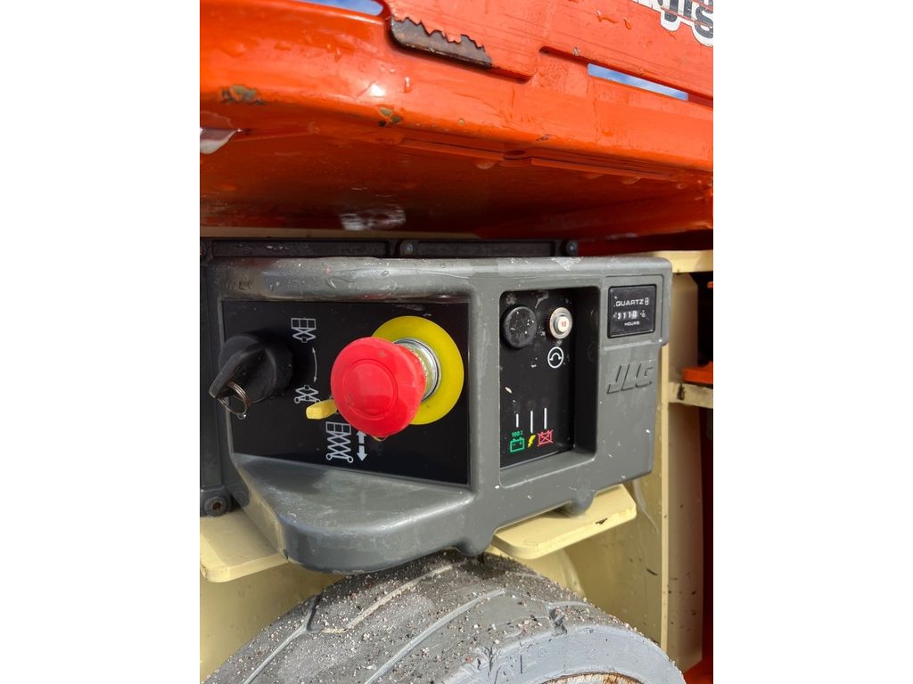jlg-1230-es,5ebd845b.jpg