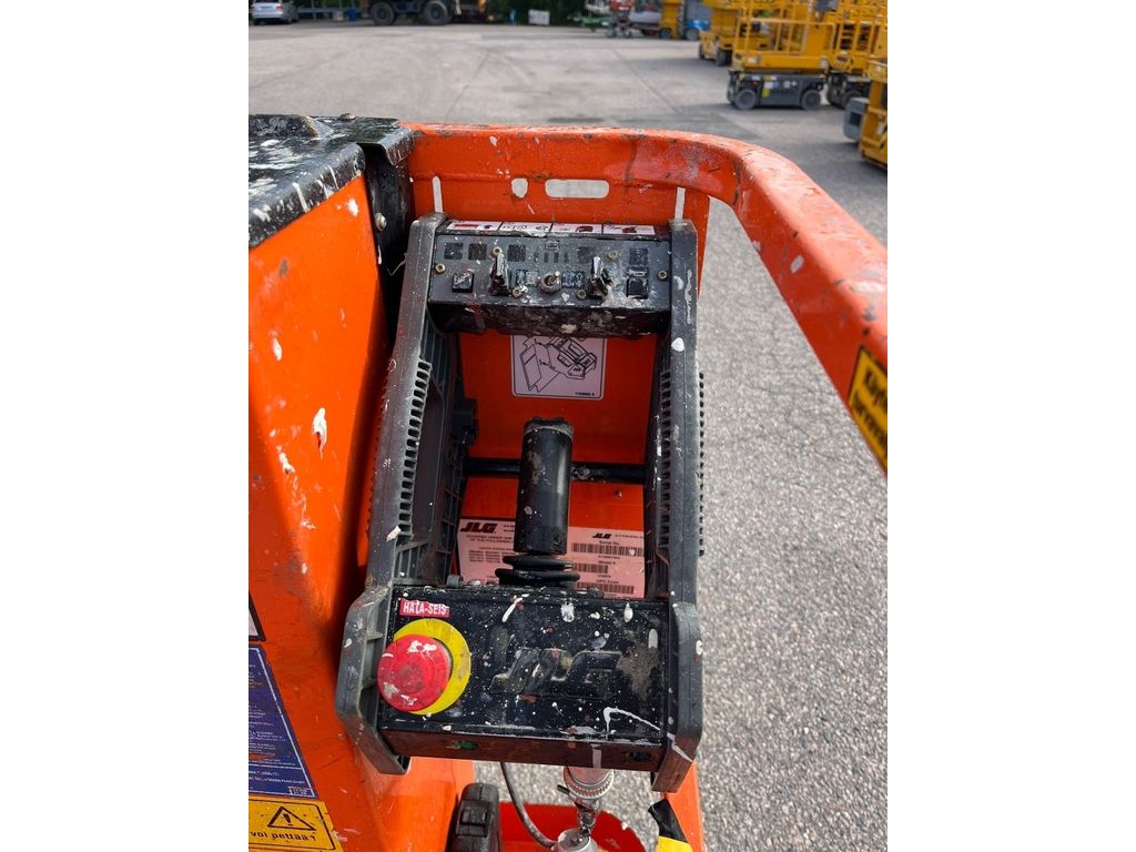 jlg-1230-es,8f7e112c.jpg