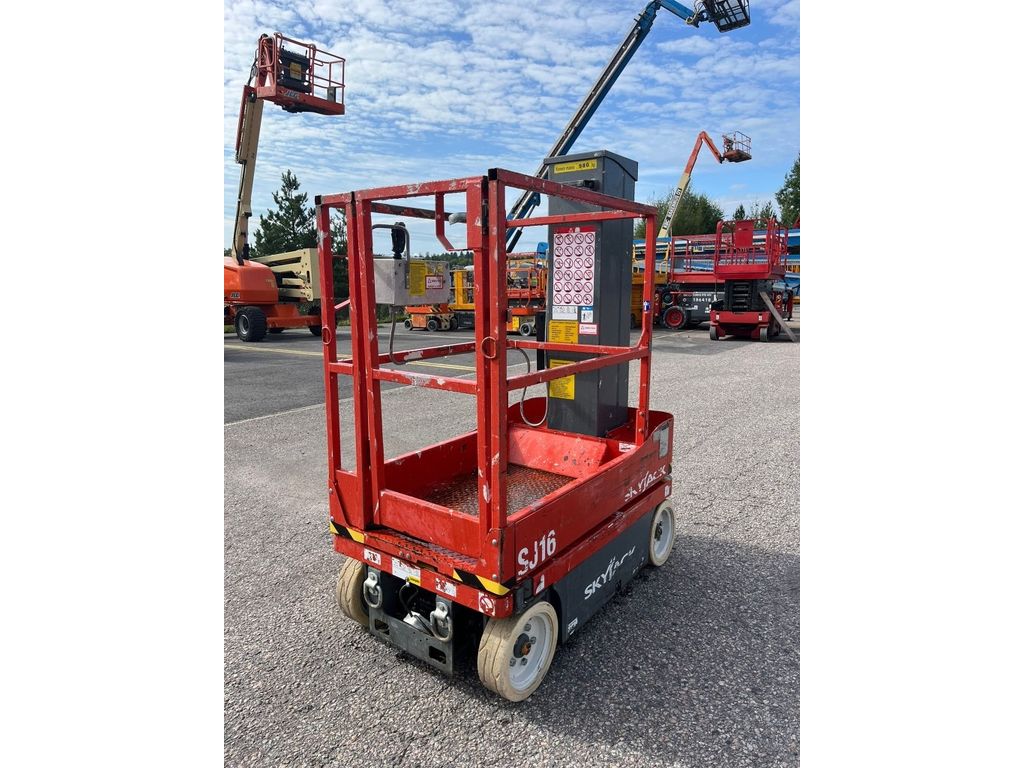 skyjack-sj-16,90519bb0.jpg