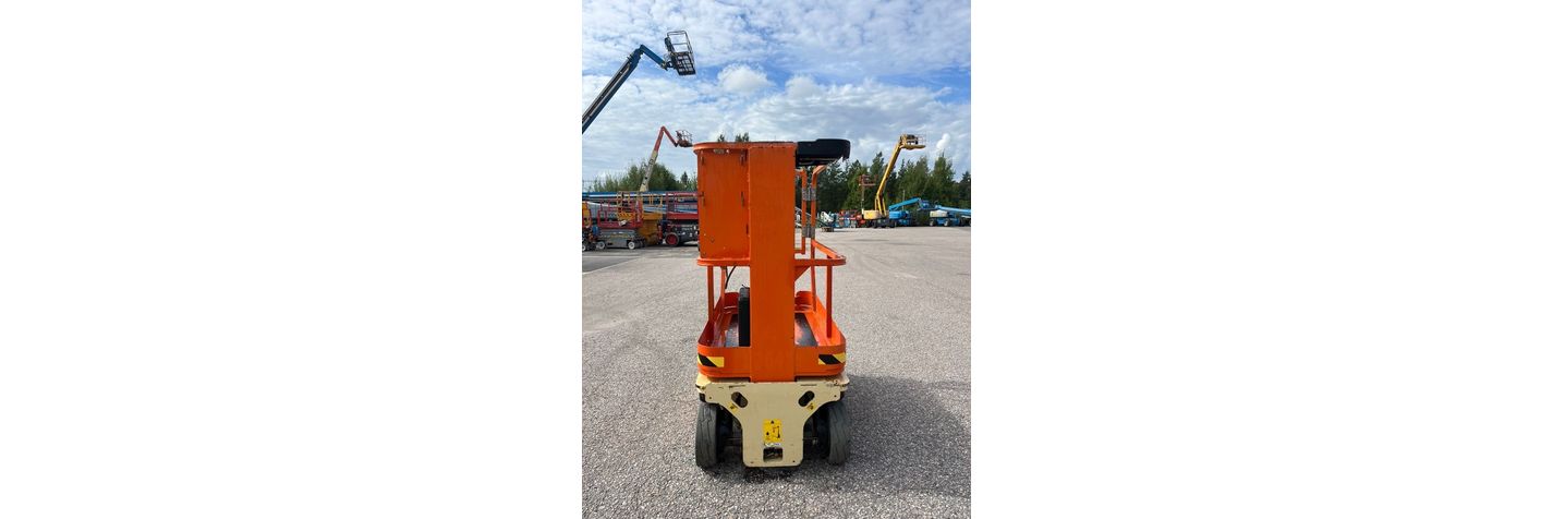 jlg-1230-es,9ef174ea.jpg