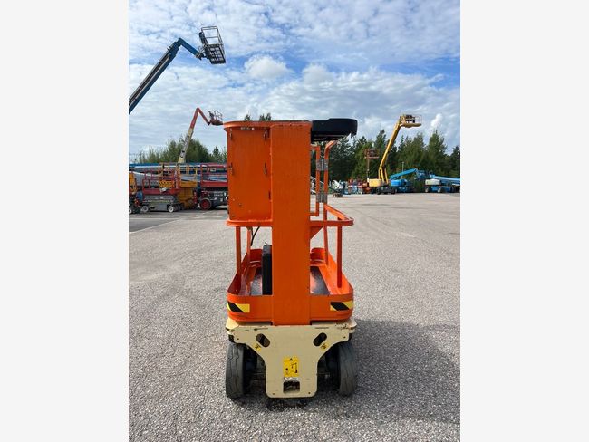 JLG 1230 ES