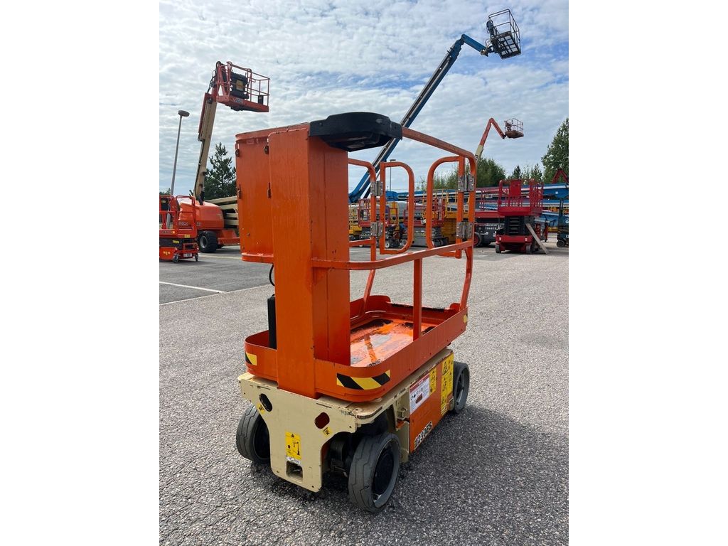 jlg-1230-es,969b576d.jpg