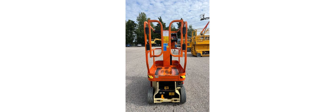 jlg-1230-es,a42f193b.jpg