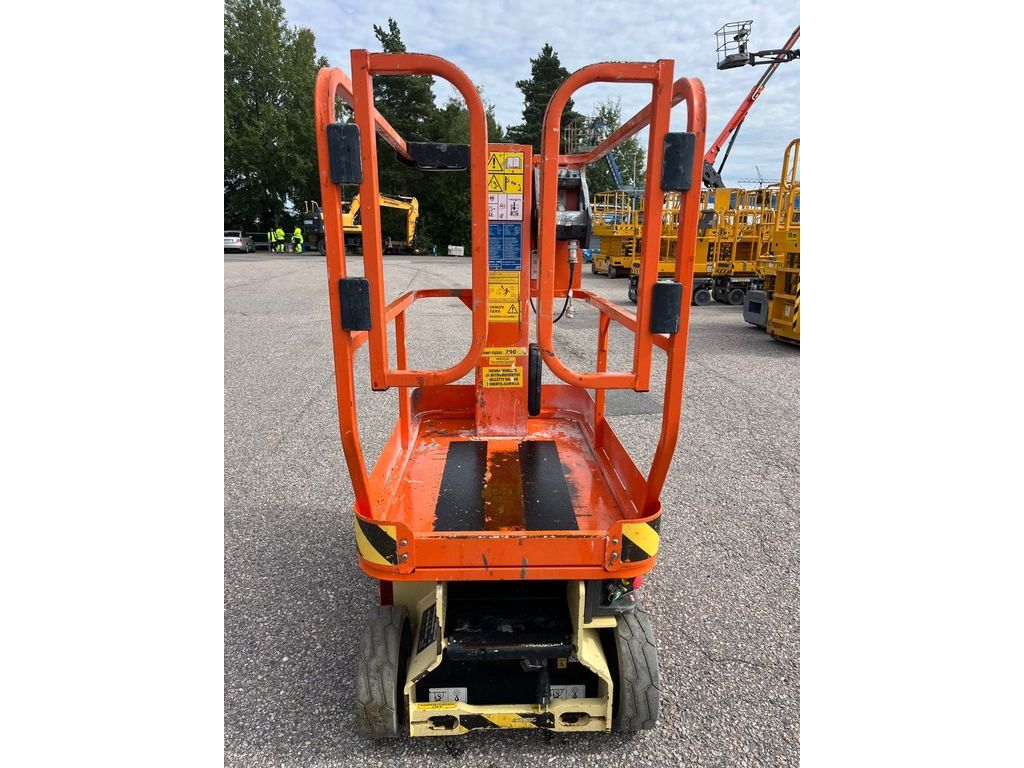 jlg-1230-es,6b30e10a.jpg