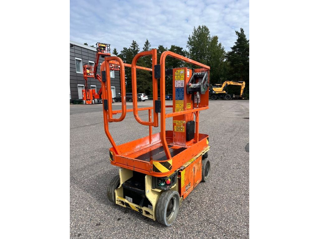 jlg-1230-es,12d505c7.jpg