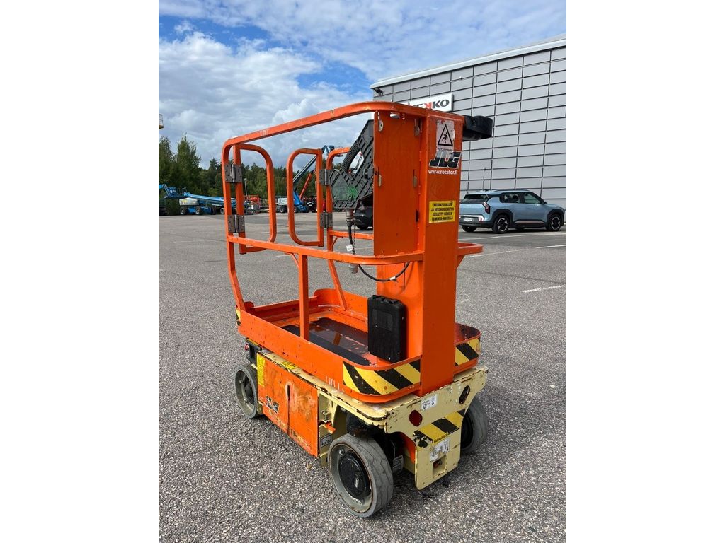 jlg-1230-es,3734a3e7.jpg