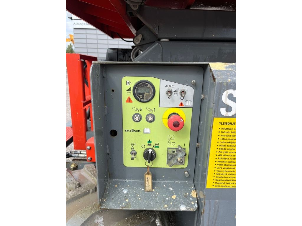 skyjack-sj-6832-rte,9782d478.jpg