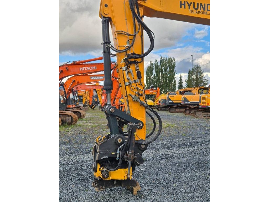 hyundai-hw-180,35fbfc0b.jpg