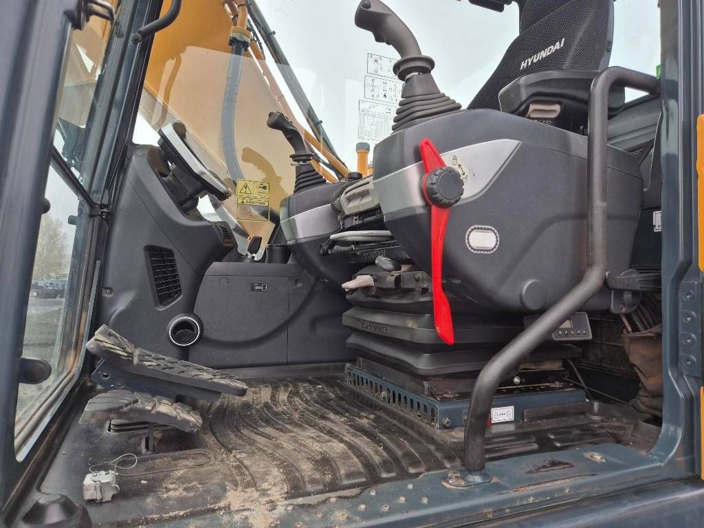 hyundai-hx-180-l,8e58cfbc.jpg