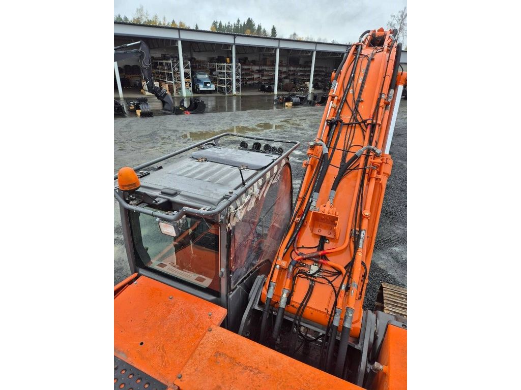 hitachi-zx-350-lc-3,bf1fe906.jpg