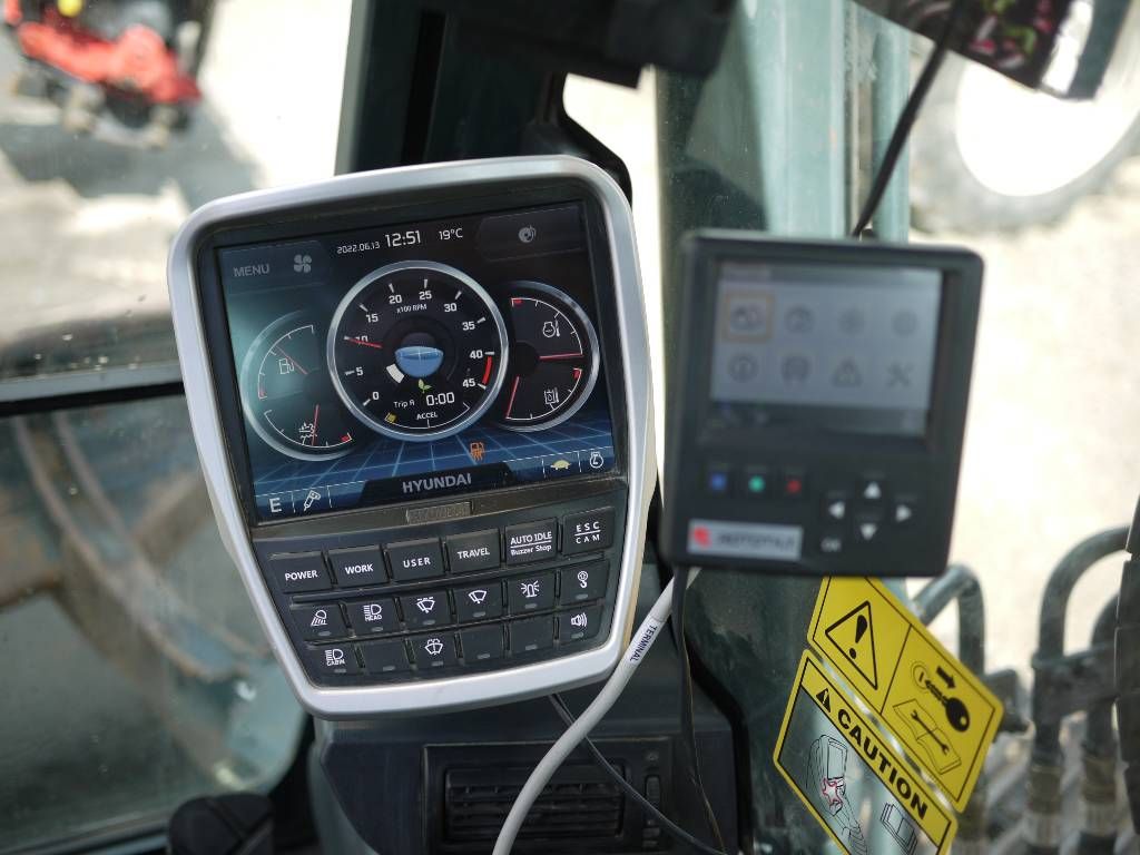 hyundai-hx-140-ld,baa64303.jpg