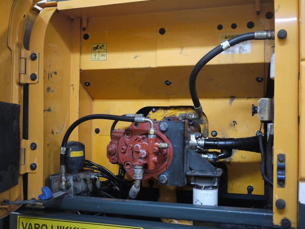 hyundai-r-210-lc-9,294387ae.jpg