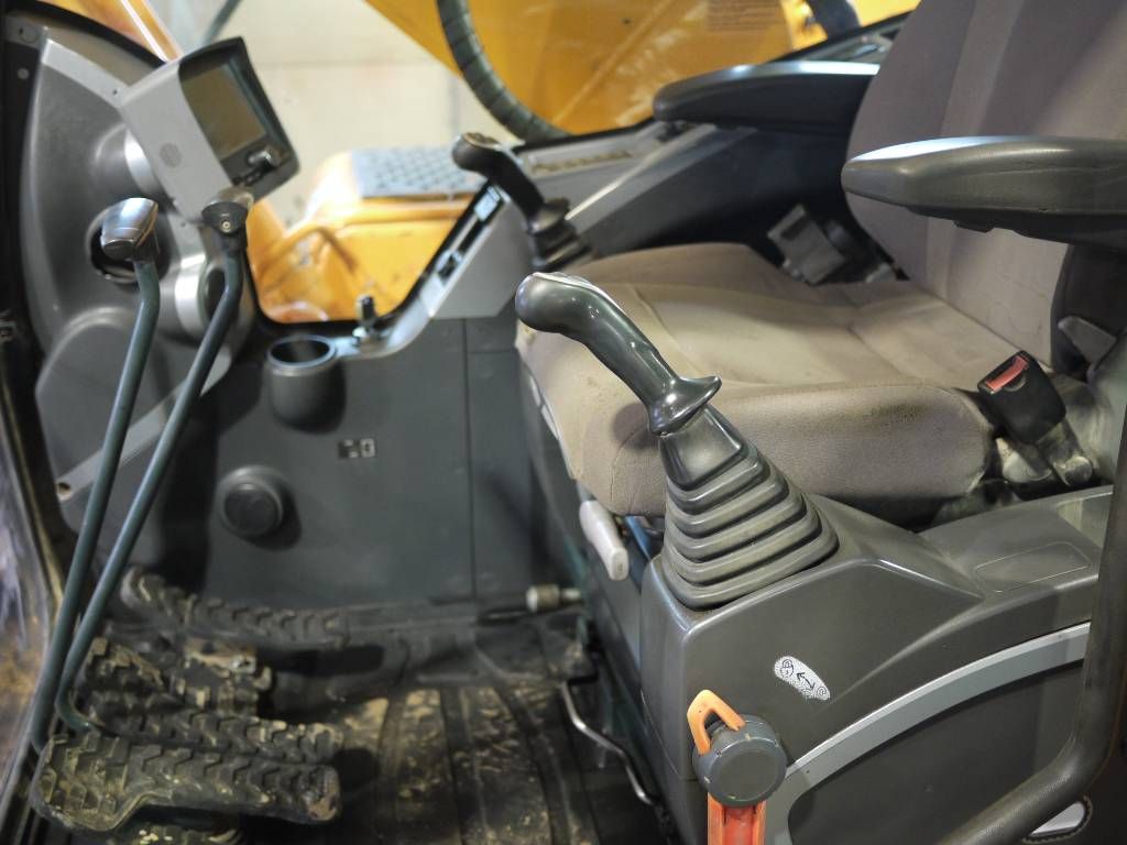 hyundai-r-210-lc-9,1b110931.jpg