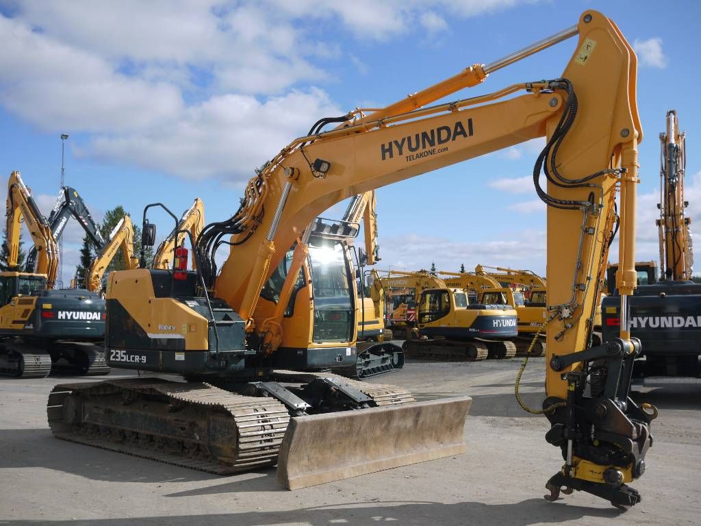 hyundai-r-235-lcrd-9,2be76771.jpg