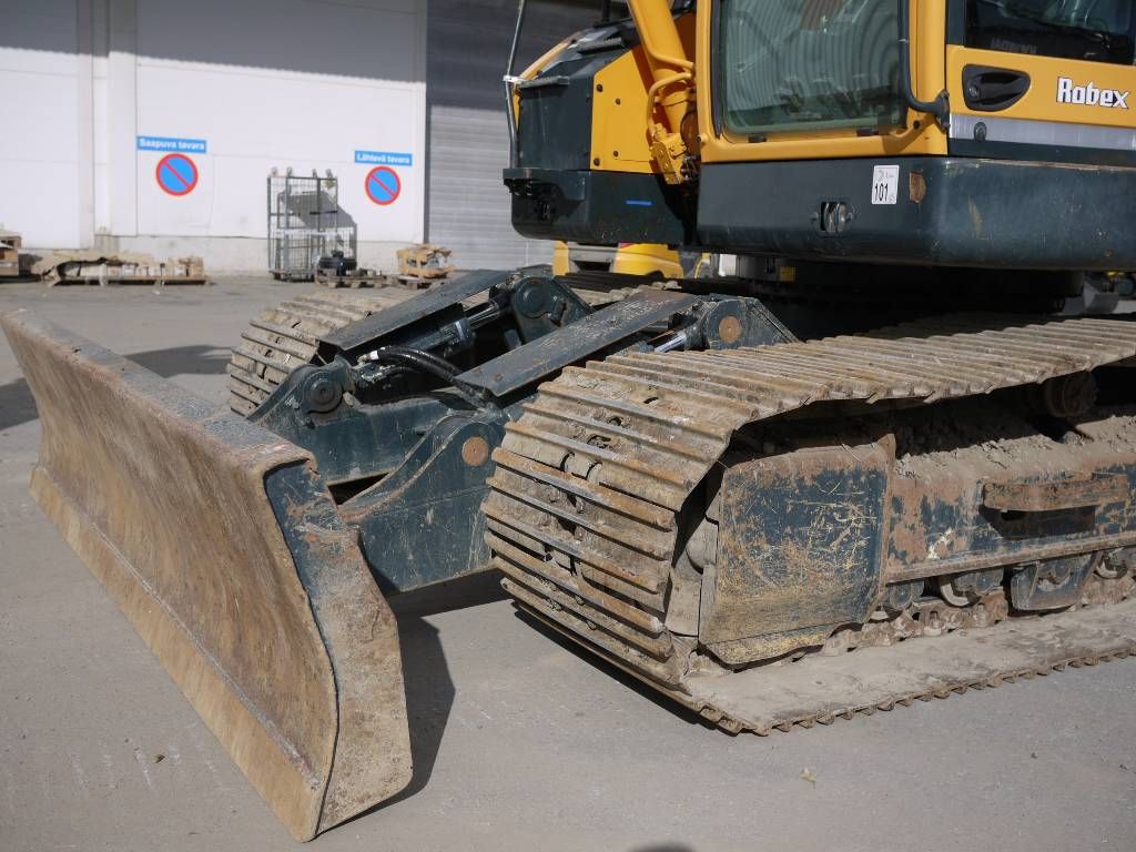 hyundai-r-235-lcrd-9,49029a70.jpg