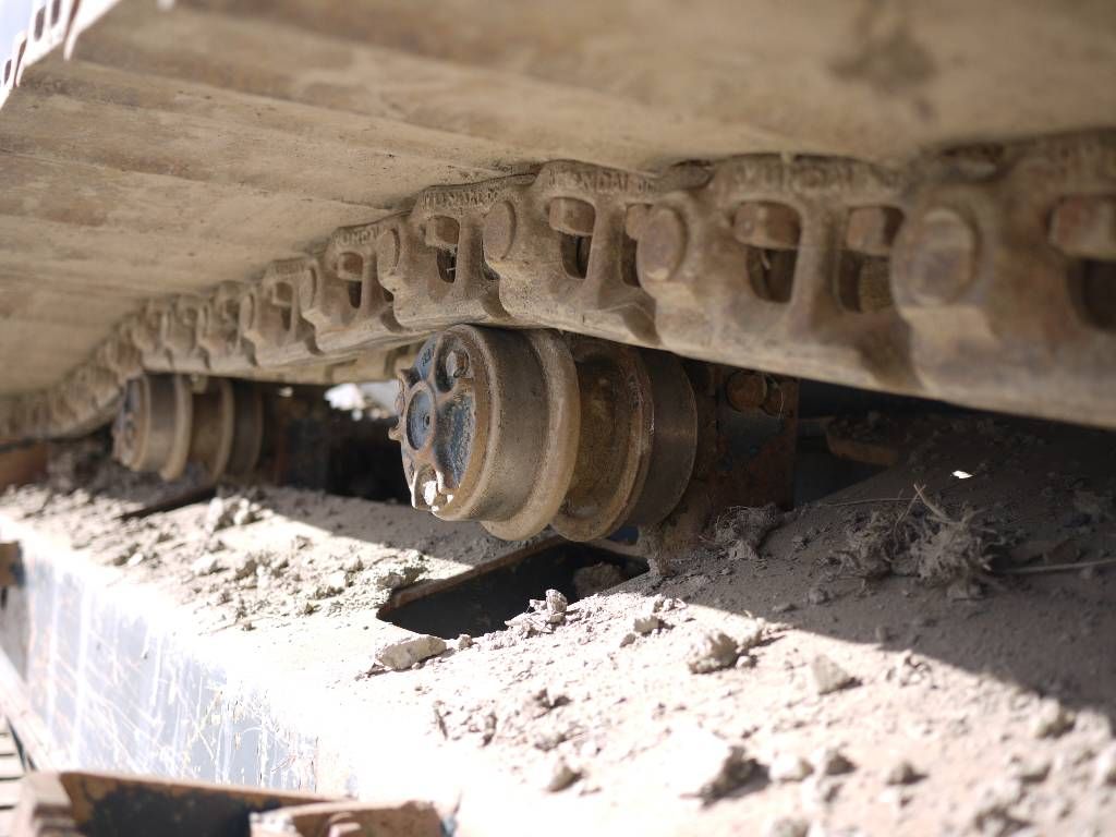 hyundai-r-235-lcrd-9,a1c5417b.jpg