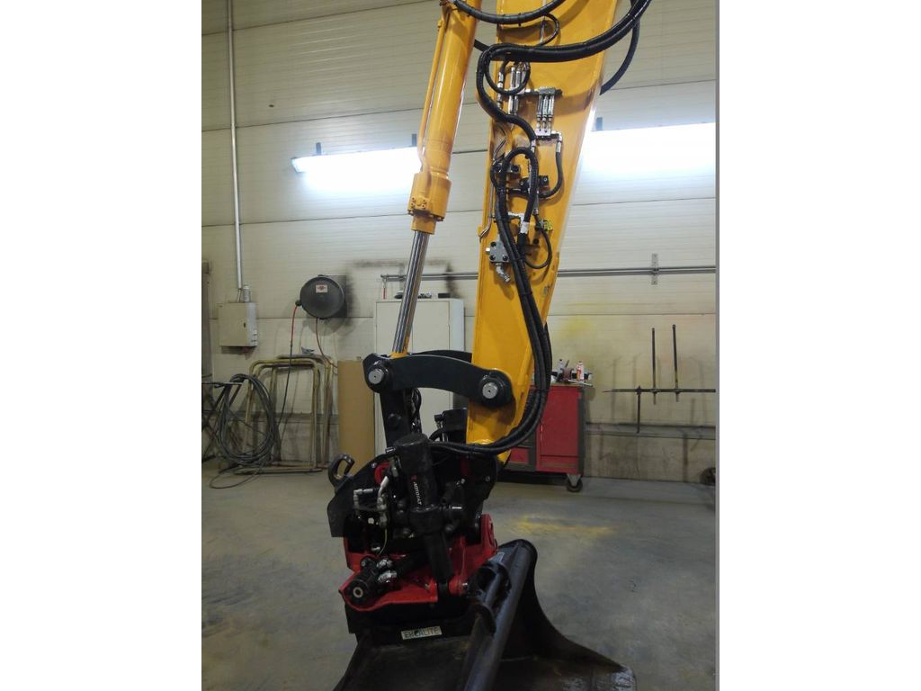 hyundai-r-80-cr-9a-rototilt-ra,9042a925.jpg