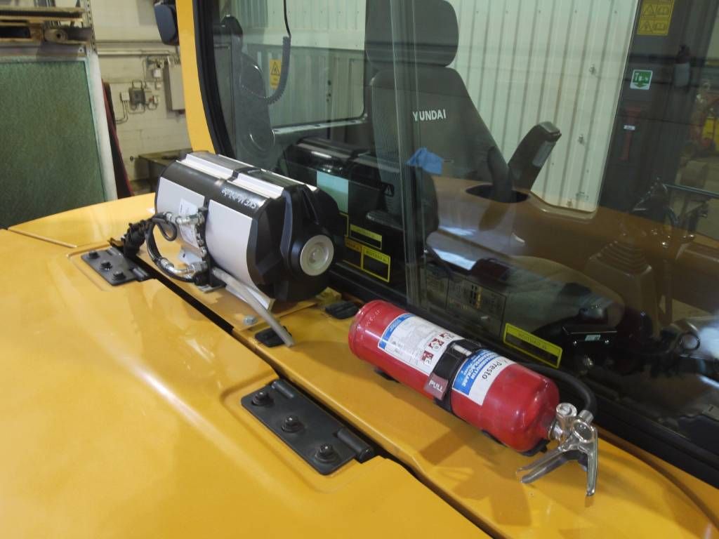 hyundai-r-80-cr-9a-rototilt-ra,cb26e1e2.jpg