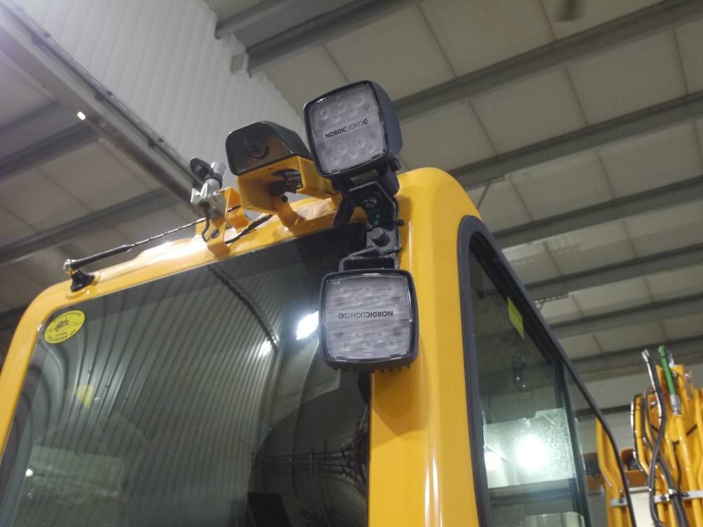 hyundai-r-80-cr-9a-rototilt-ra,e0a628d3.jpg