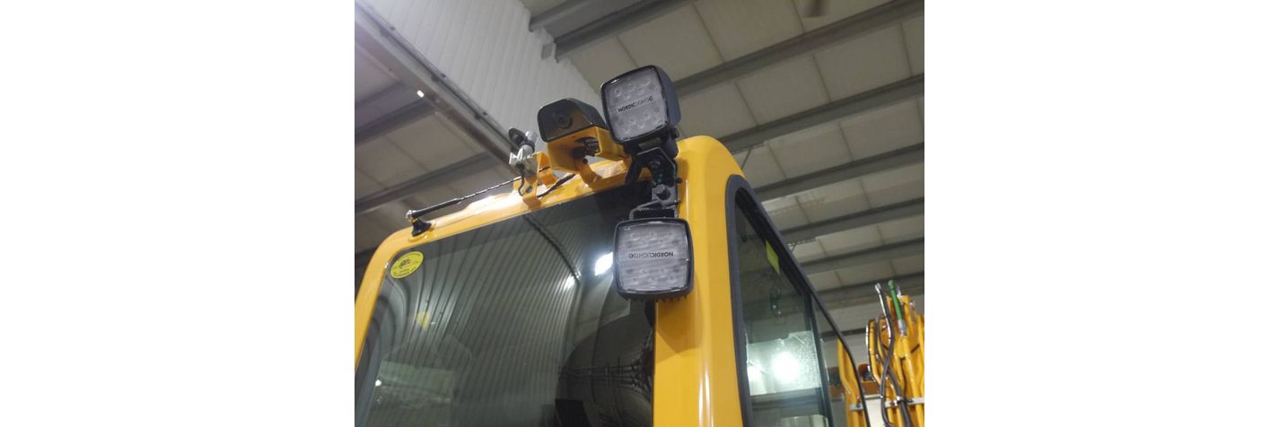 hyundai-r-80-cr-9a-rototilt-ra,e0a628d3.jpg