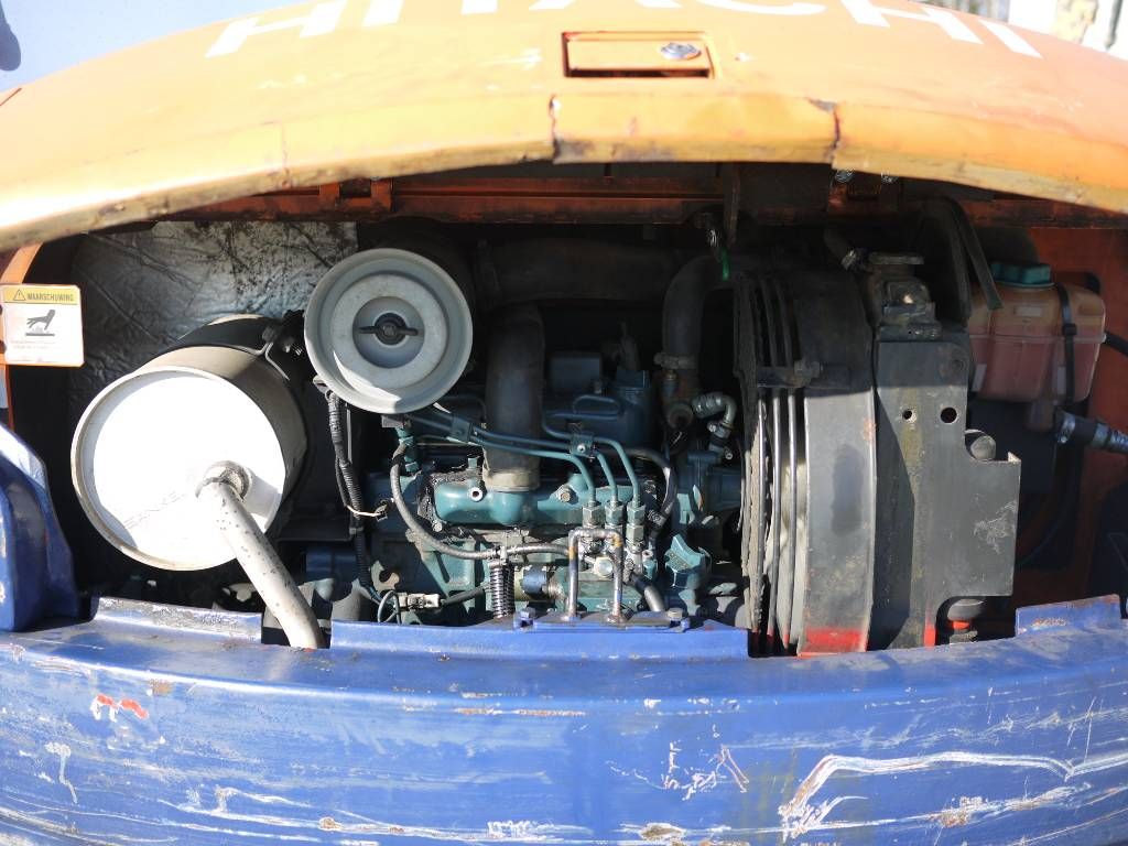 hitachi-ex-22-2,a52a54bf.jpg