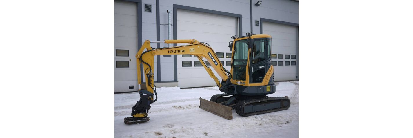 hyundai-r-35z-9,dc47f57a.jpg