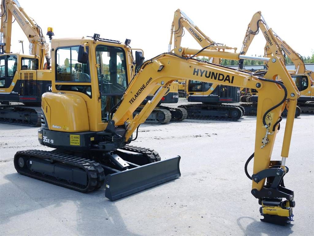 hyundai-r-35z-9,124df92c.jpg