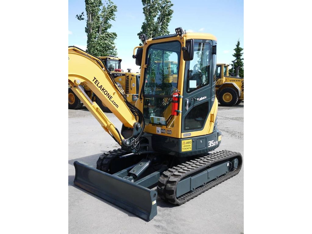hyundai-r-35z-9,6677a813.jpg
