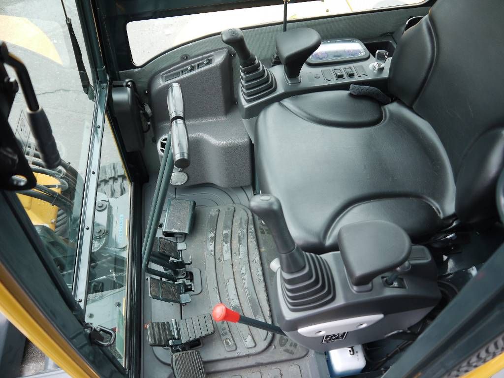 hyundai-r-35z-9,edeac469.jpg