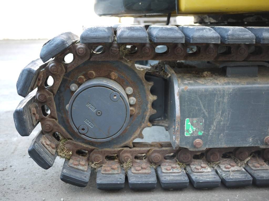 komatsu-pc-26-mr-3,6f4157cf.jpg