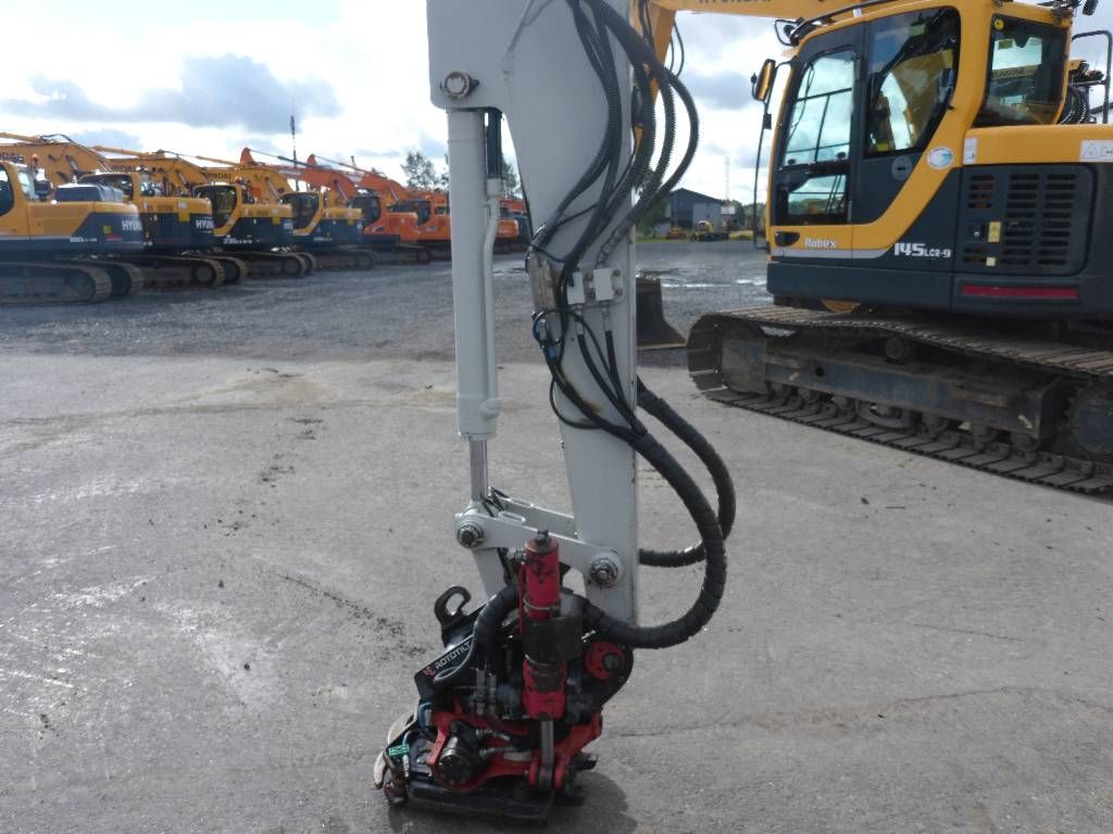 takeuchi-tb-153-fr,aa21a0ef.jpg