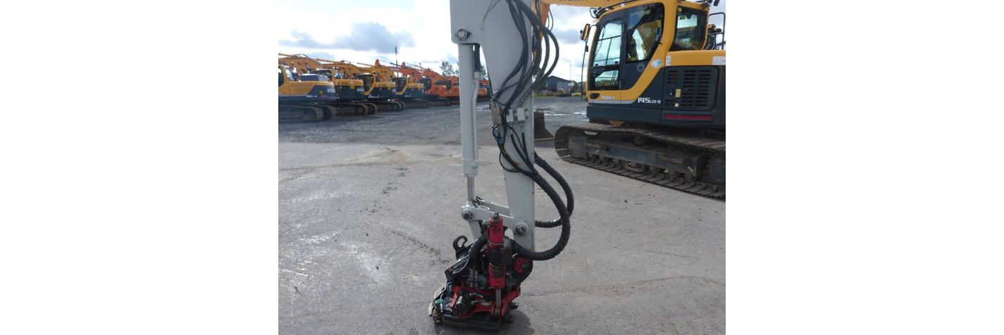takeuchi-tb-153-fr,aa21a0ef.jpg