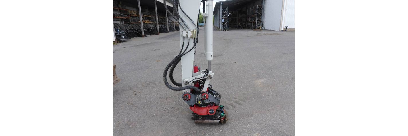 takeuchi-tb-153-fr,7ff8324b.jpg