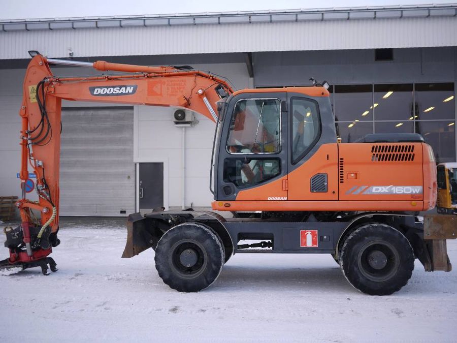 Doosan DX 160 W