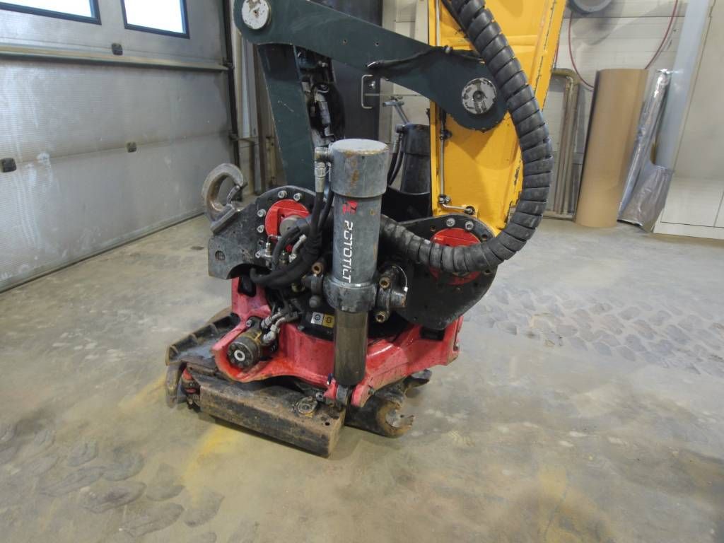 hyundai-r-160-w-9a,2416e336.jpg