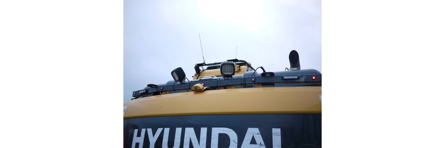 hyundai-r-170w-9,fc4a21ee.jpg