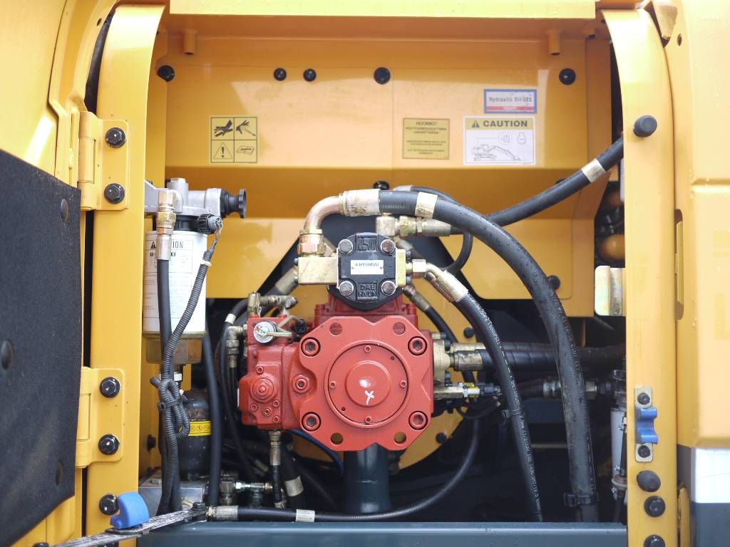 hyundai-r-170w-9,67eacf05.jpg
