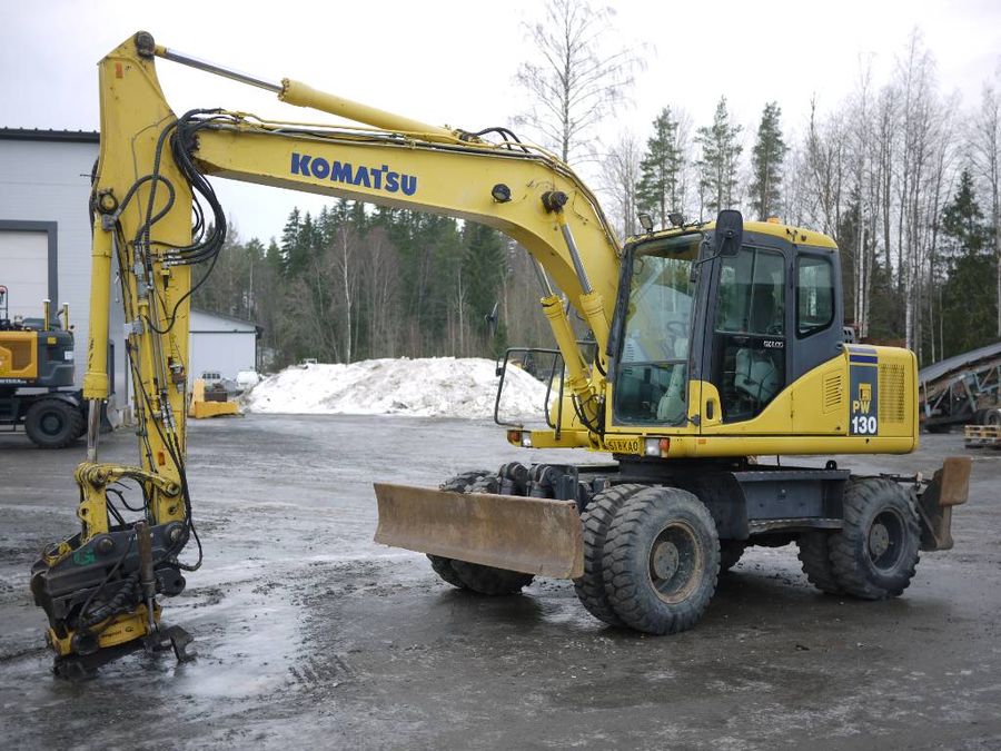 Komatsu PW 130-7K
