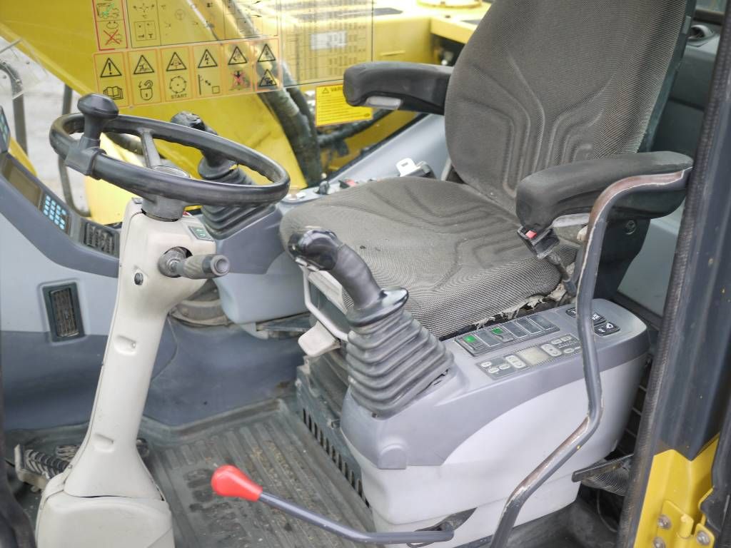 komatsu-pw-130-7k,2994b5f3.jpg