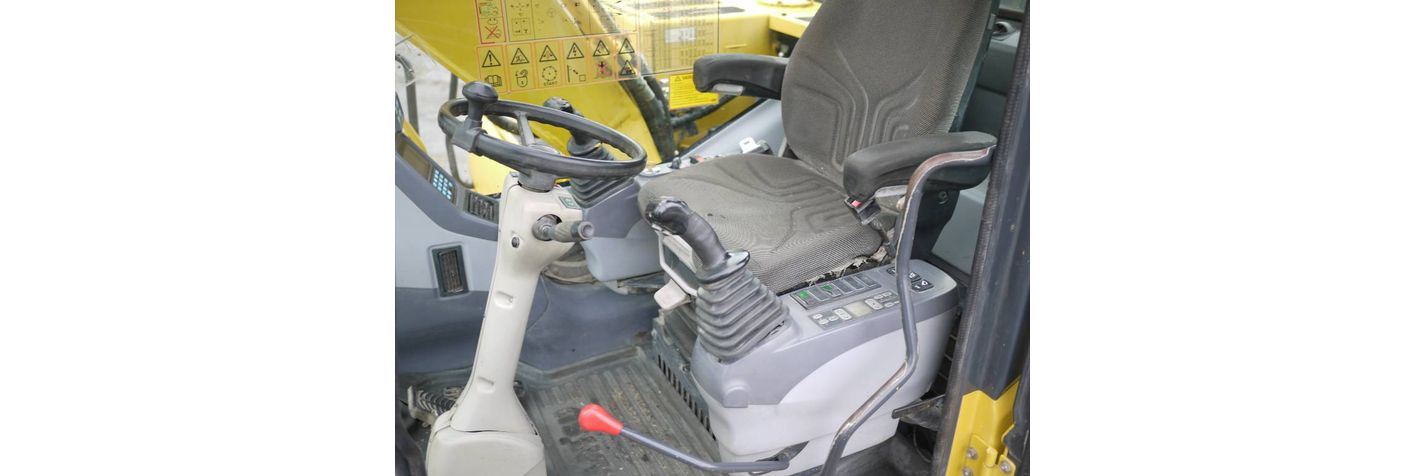 komatsu-pw-130-7k,2994b5f3.jpg