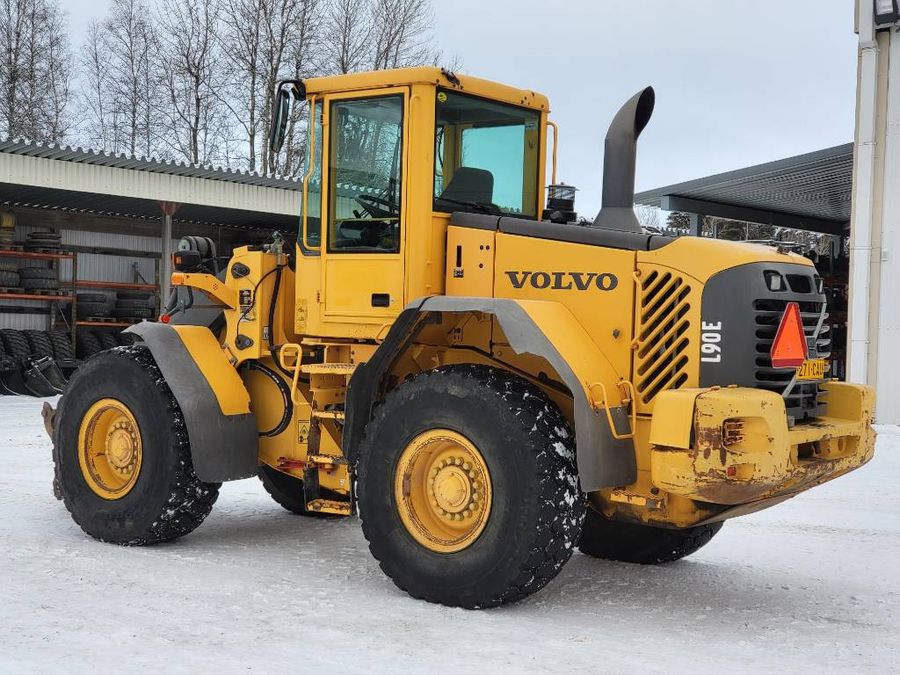 Volvo L 90 E / Lempäälä