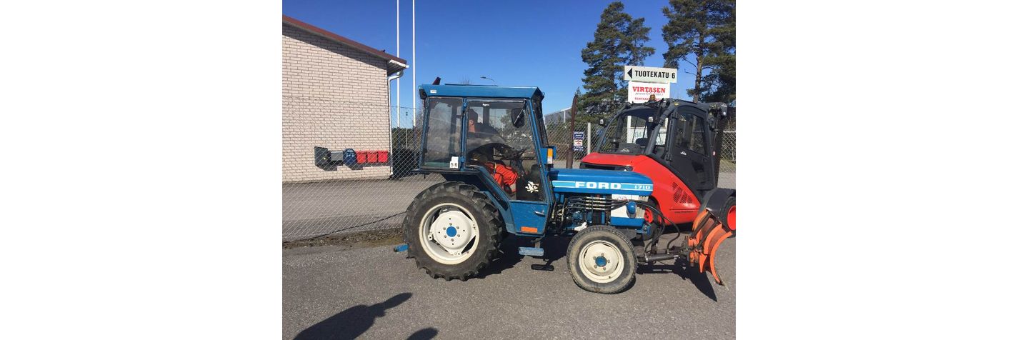 ford-1710,809d5800.jpg