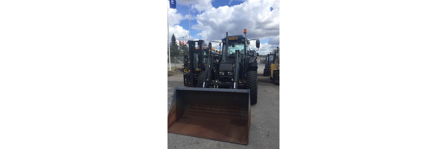 valtra-600-myynnissa-2kpl,e73fd322.jpg