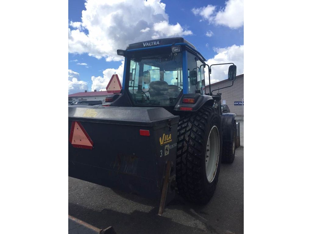 valtra-600-myynnissa-2kpl,ebfd77ef.jpg