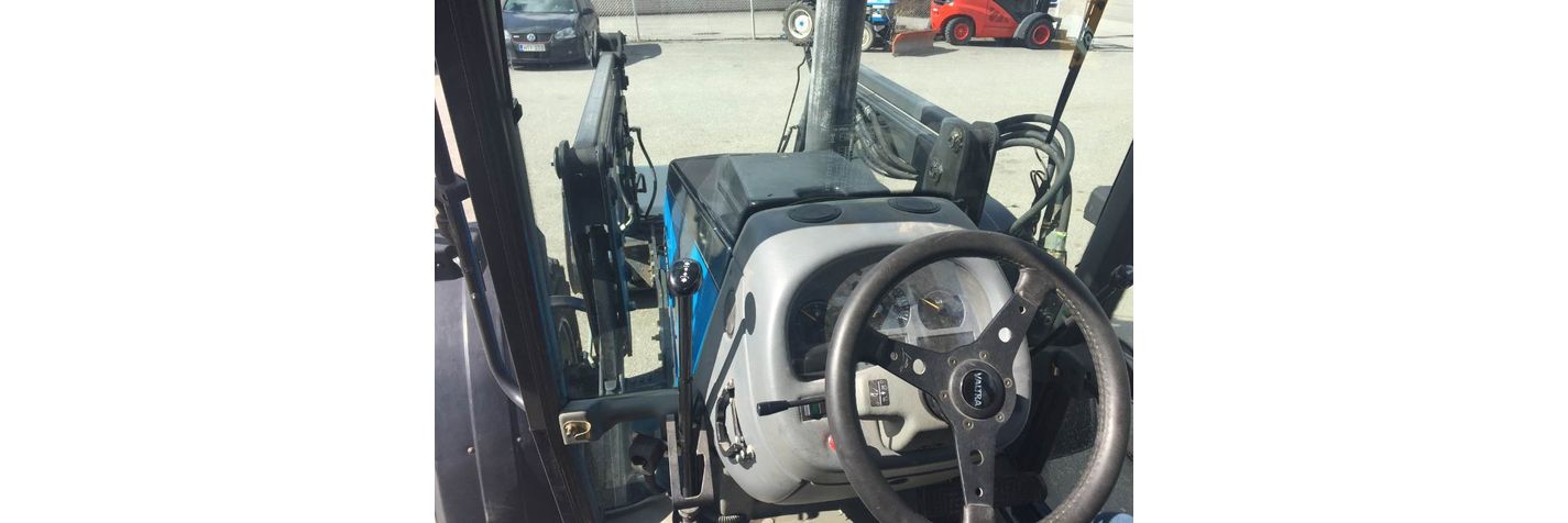 valtra-600-myynnissa-2kpl,ea4afb15.jpg
