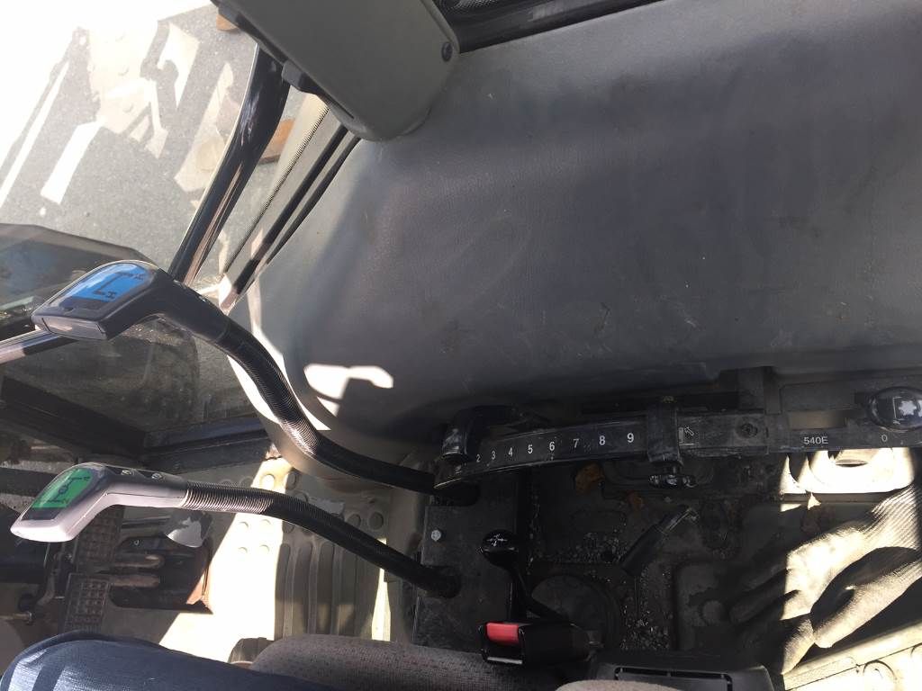valtra-600-myynnissa-2kpl,c67ece8f.jpg