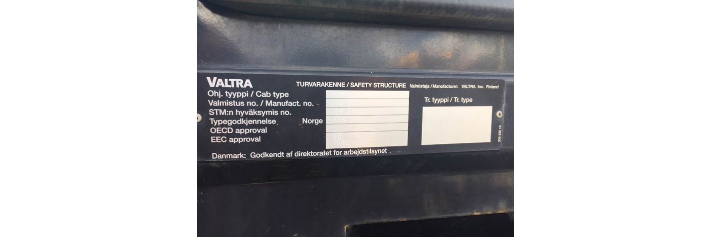 valtra-600-myynnissa-2kpl,c7202c91.jpg