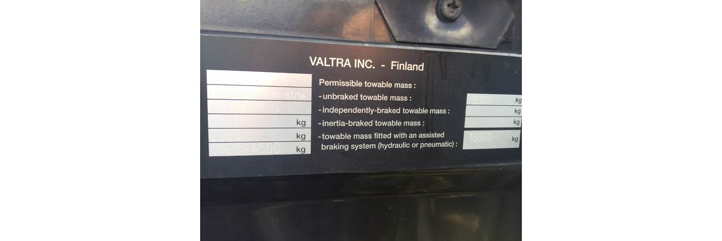 valtra-600-myynnissa-2kpl,2cee4ef4.jpg